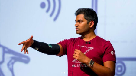 This smart sleeve will warn you when you're about to injure yourself