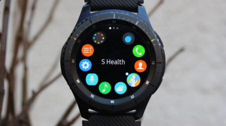 Samsung's Gear S3 software, Tizen, is said to be riddled with security holes