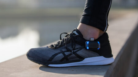 Arion footpod will coach in real time and help you avoid injury