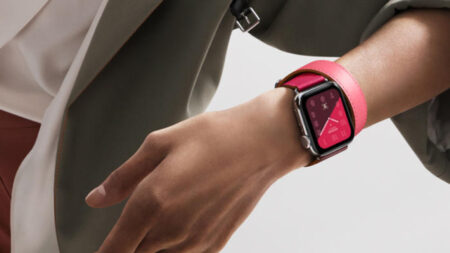 Report: Jony Ive fought to make the Apple Watch 'a fashion accessory'